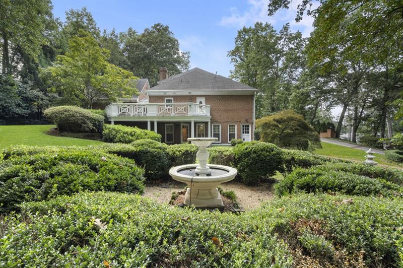 1120 Heards Ferry Road NW
