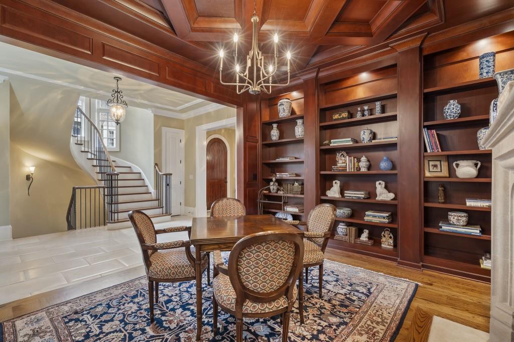 3769 Paces Lookout Circle