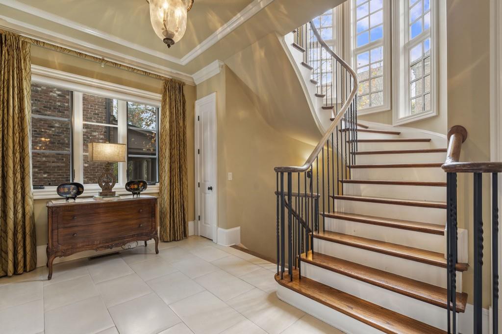 3769 Paces Lookout Circle