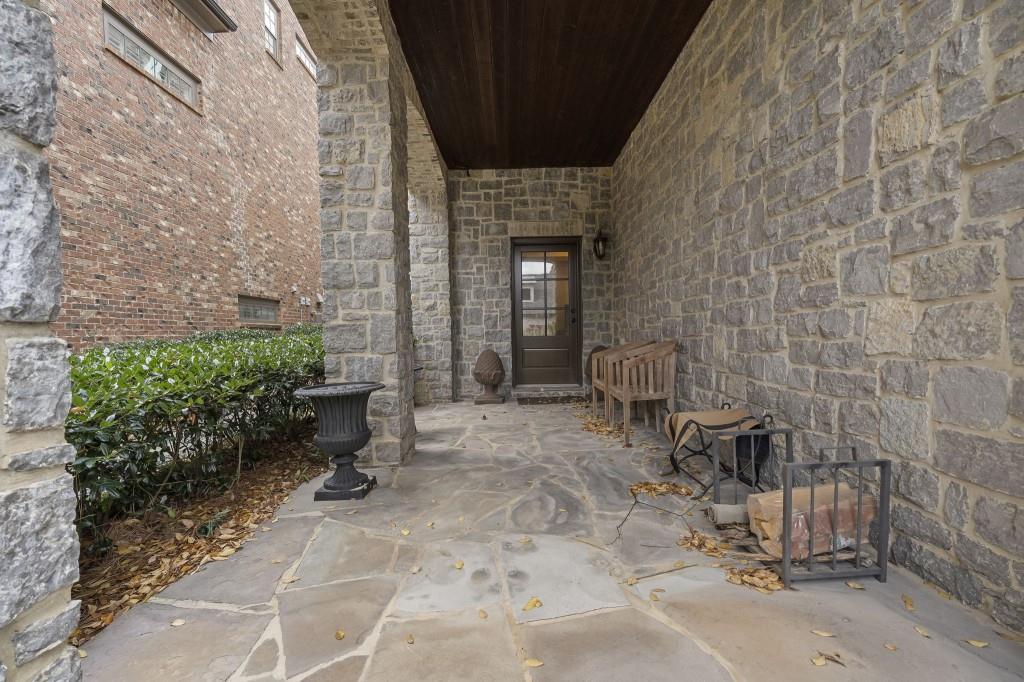 3769 Paces Lookout Circle