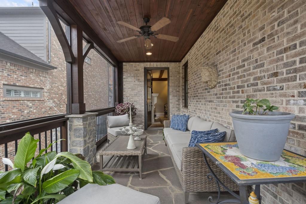 3769 Paces Lookout Circle