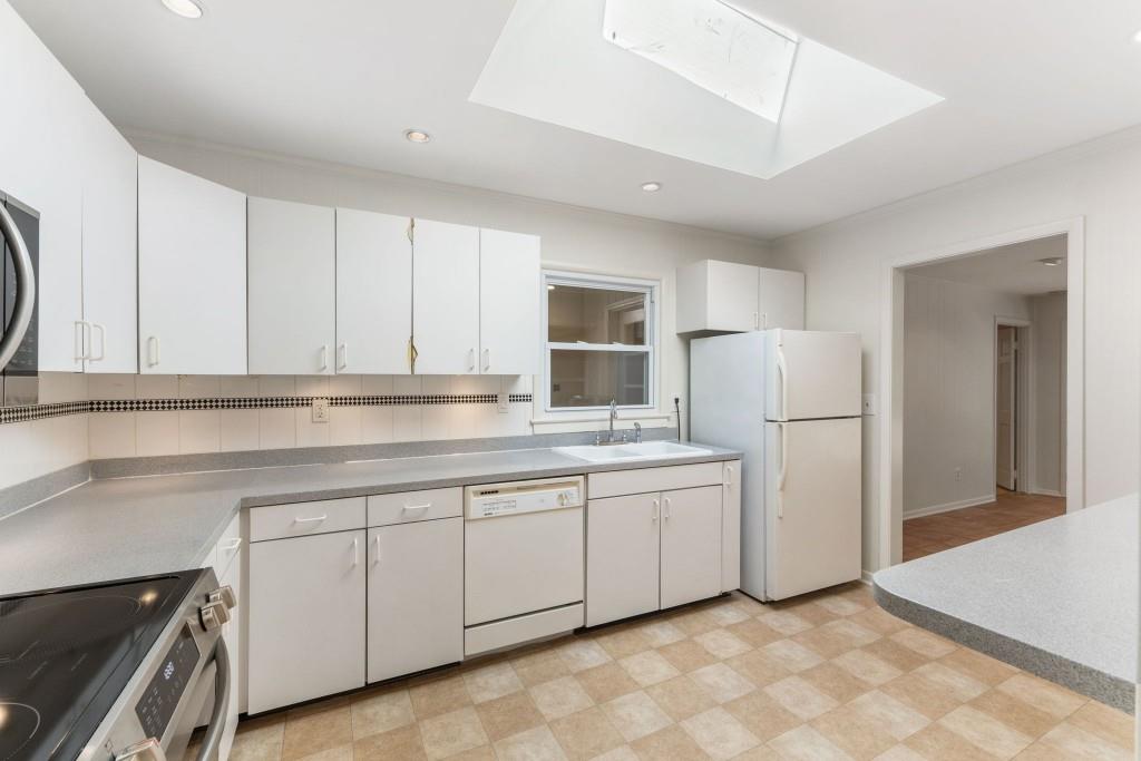 3143 Merrick Drive NE