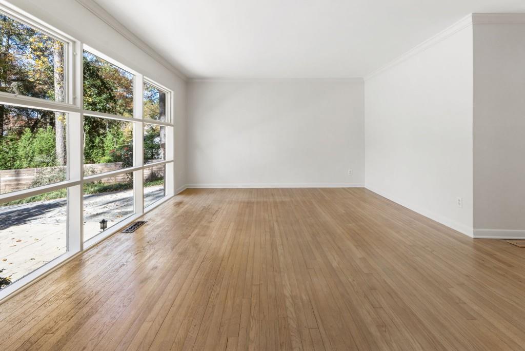 3143 Merrick Drive NE