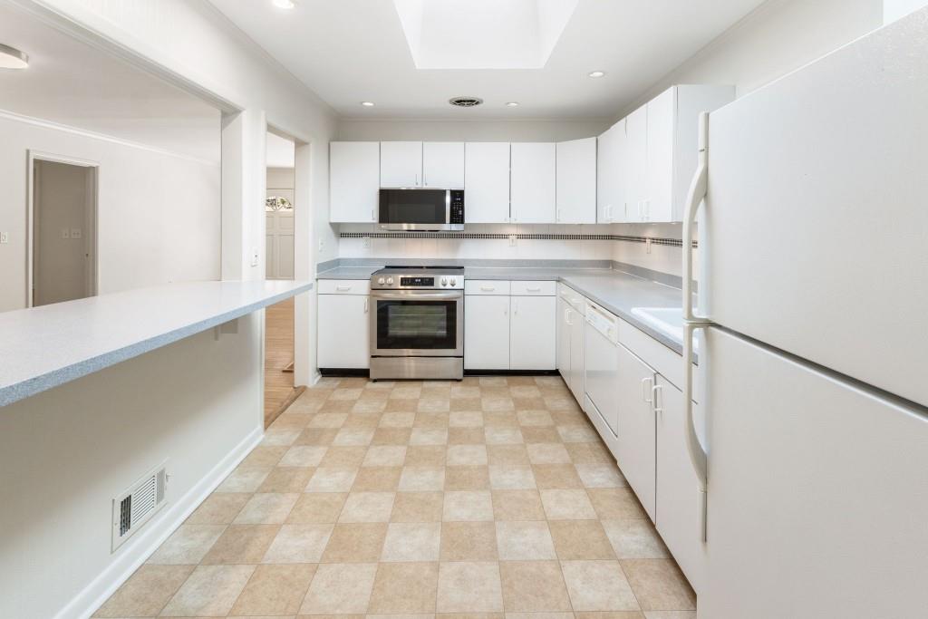 3143 Merrick Drive NE