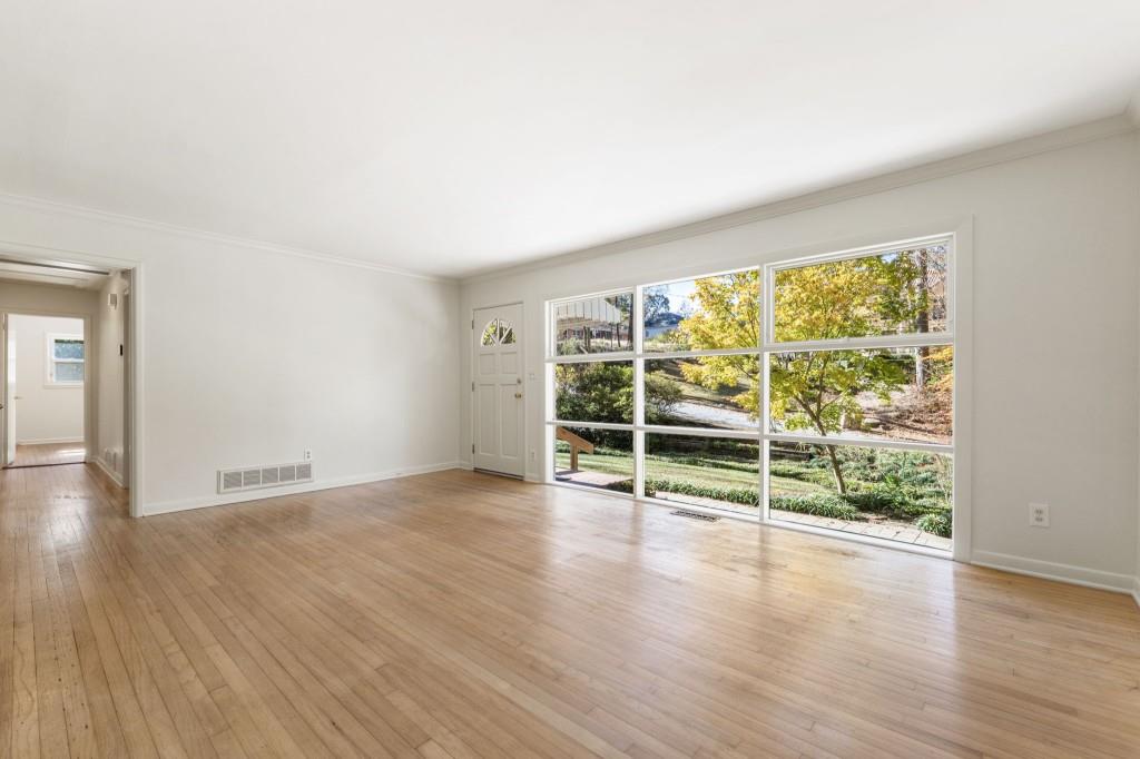 3143 Merrick Drive NE