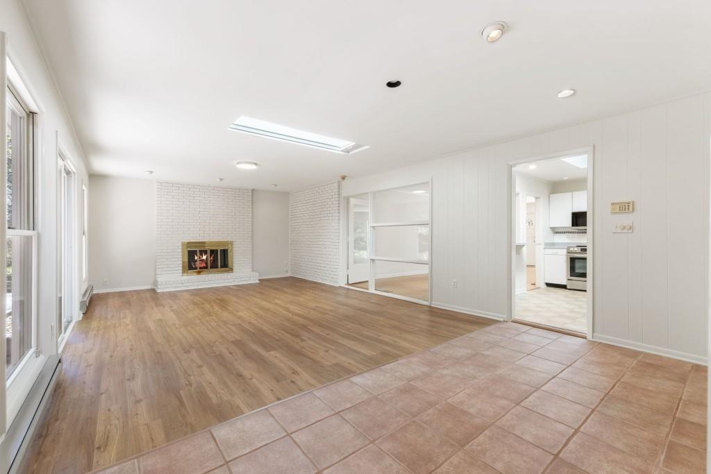 3143 Merrick Drive NE