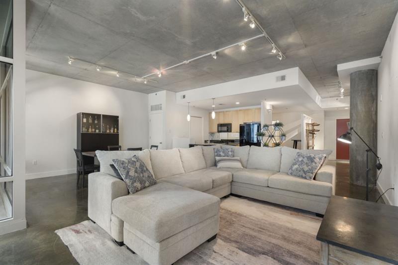 845 Spring Street Unit 523