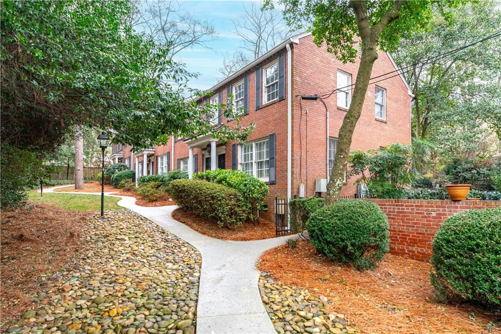 99 Sheridan Drive NE Unit 9