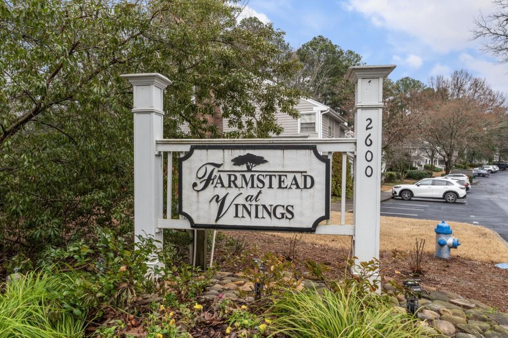 2794 Farmstead Road SE