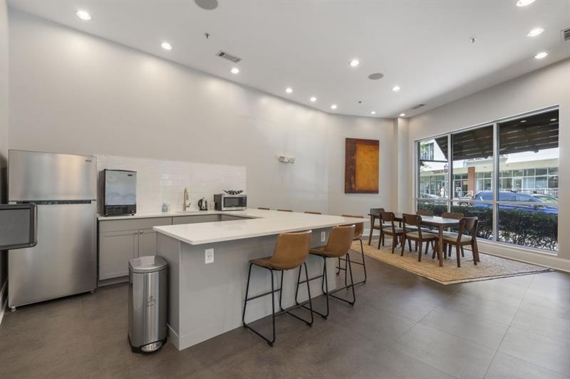 870 Inman Village Parkway NE Unit 212