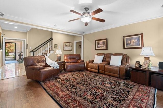 215 Farm Grove Trace