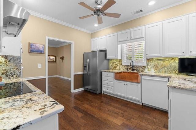 215 Farm Grove Trace