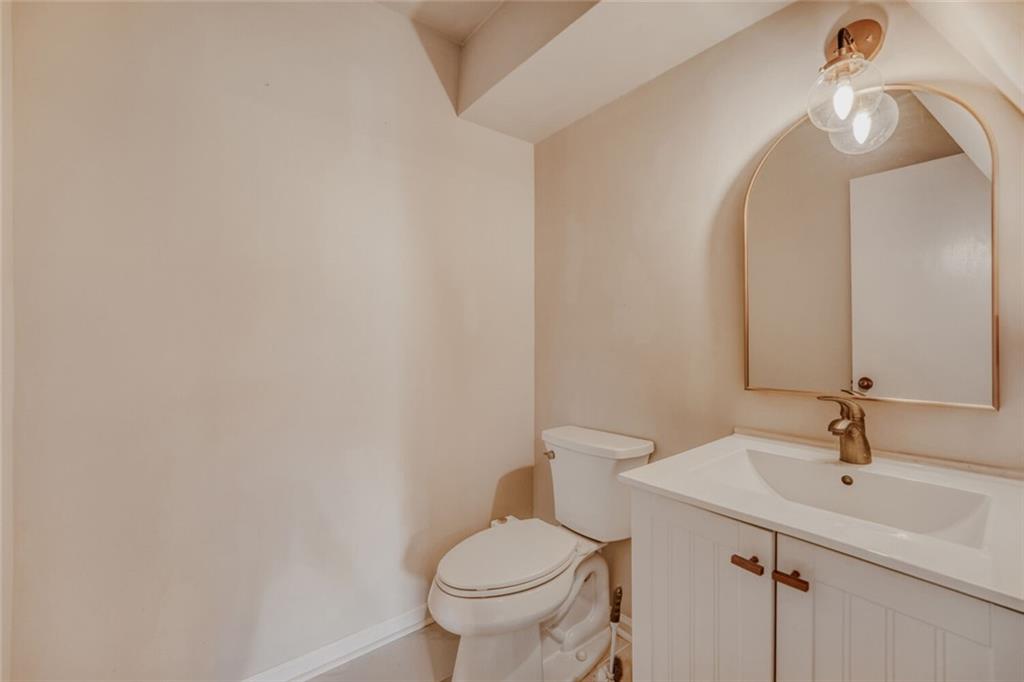 101 Alden Avenue NW Unit E