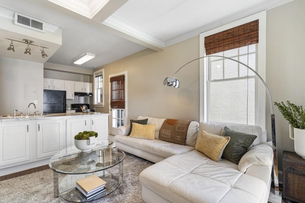 2840 Peachtree Road NW Unit 406