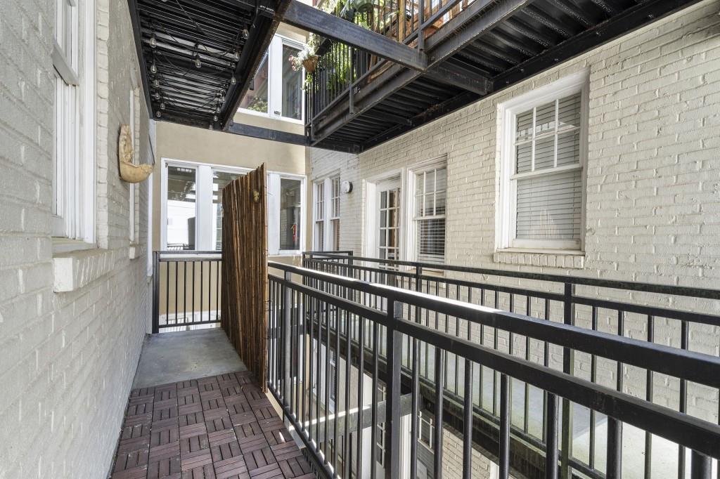 2840 Peachtree Road NW Unit 406