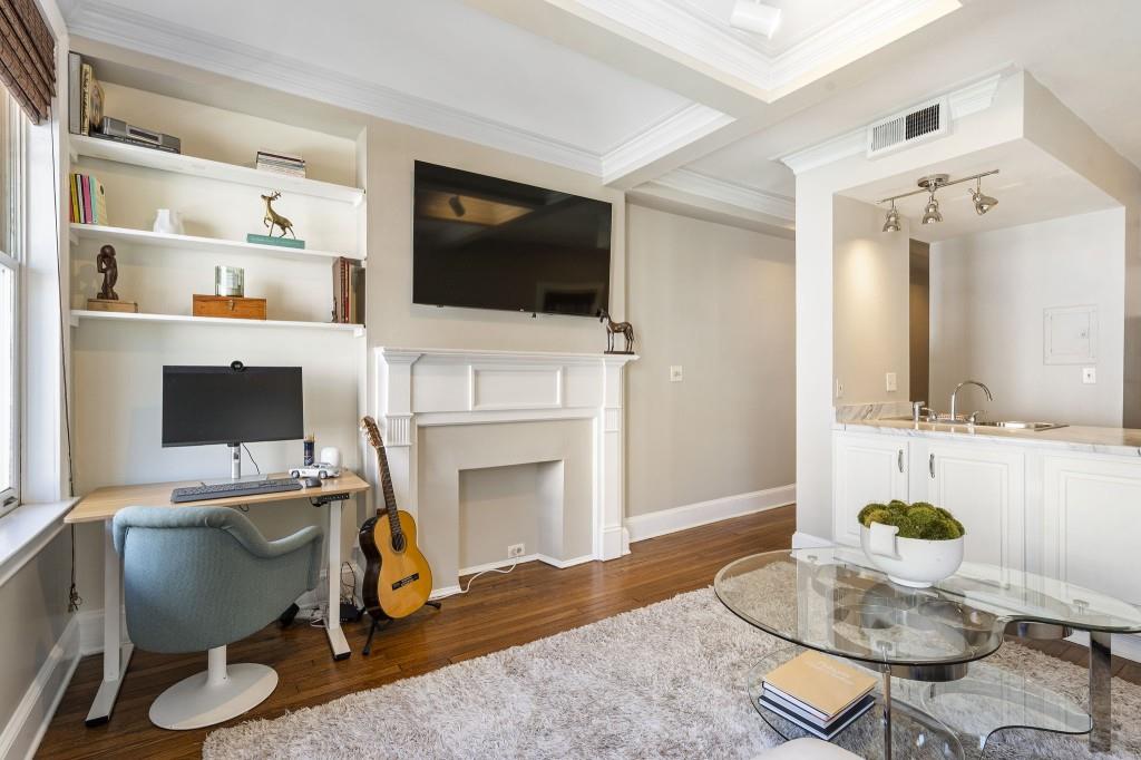 2840 Peachtree Road NW Unit 406