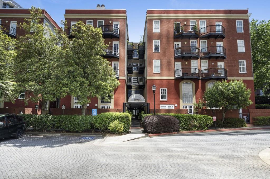 2840 Peachtree Road NW Unit 406