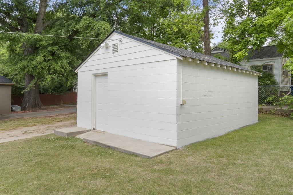 2512 Alston Drive SE