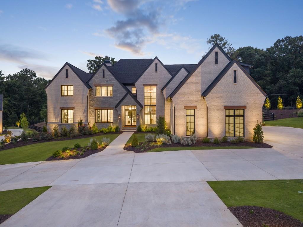 1022 Lyndon Lane