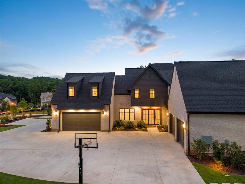 1022 Lyndon Lane