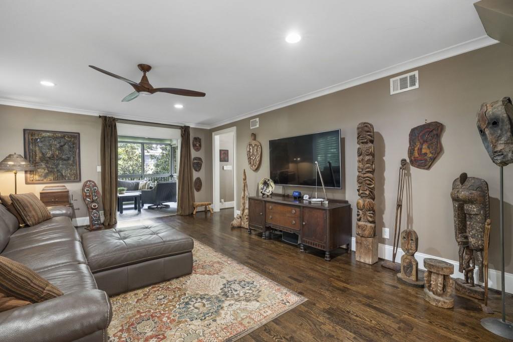 460 Brentwood Drive NE