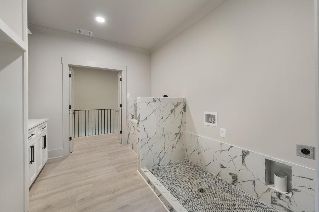 471 Thunder Road
