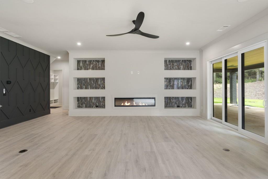 471 Thunder Road