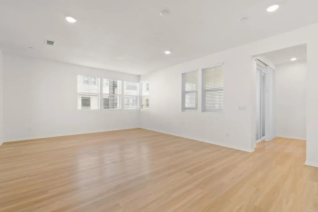 5381 Calle Rockfish Unit 63