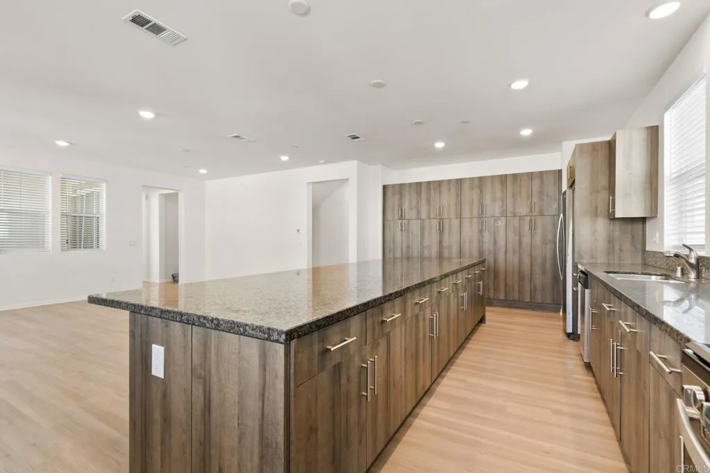 5381 Calle Rockfish Unit 63