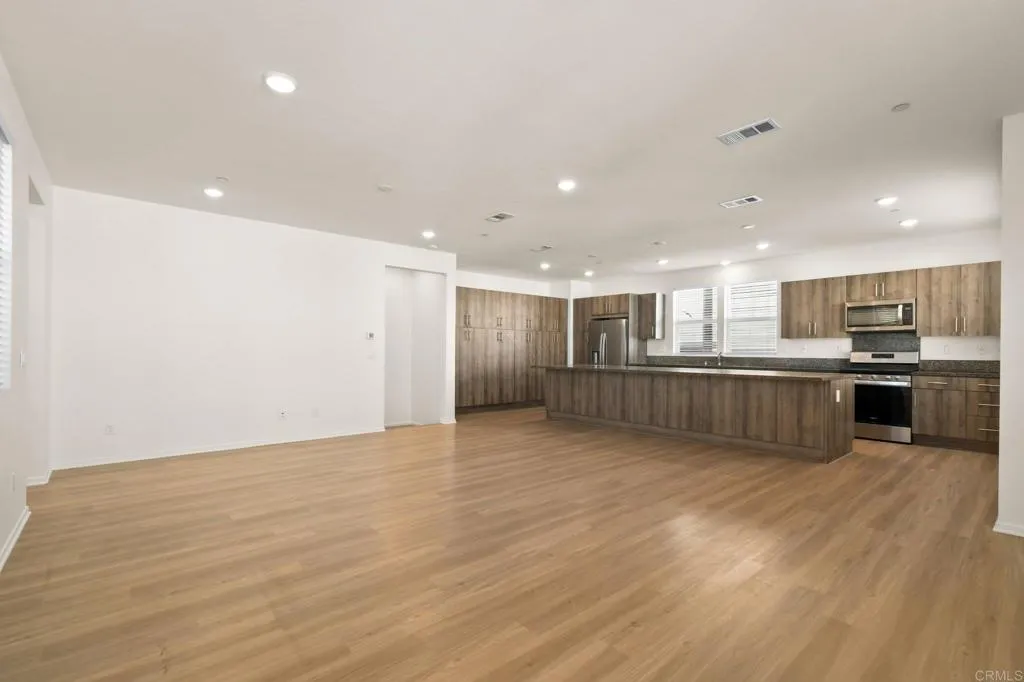 5381 Calle Rockfish Unit 63