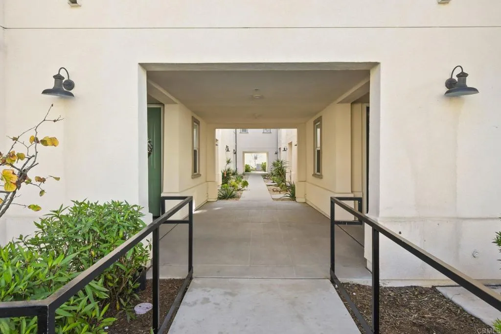 5381 Calle Rockfish Unit 63