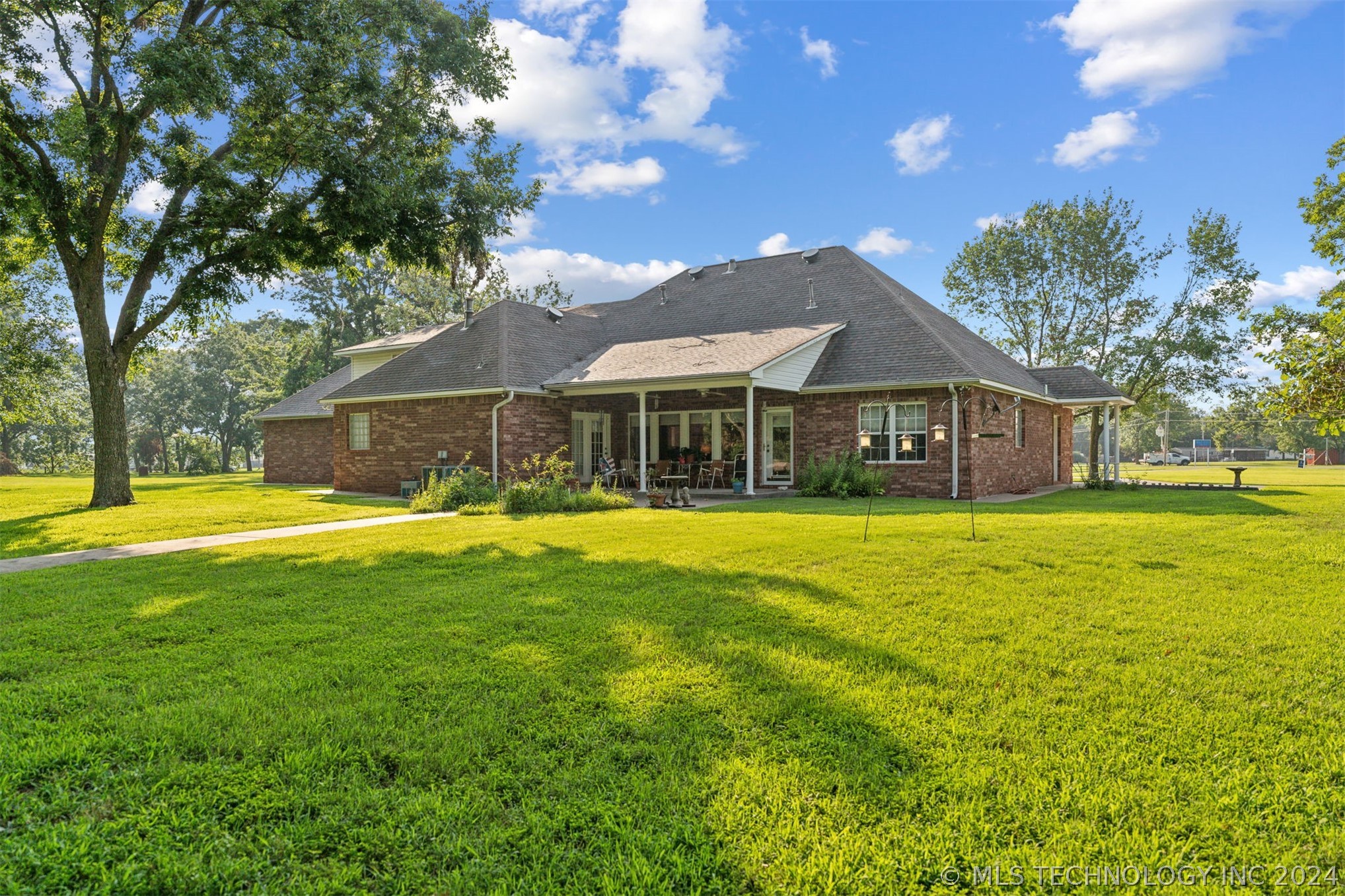 3054 W 520 Road