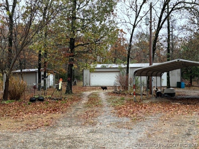 8136 E 585 Road