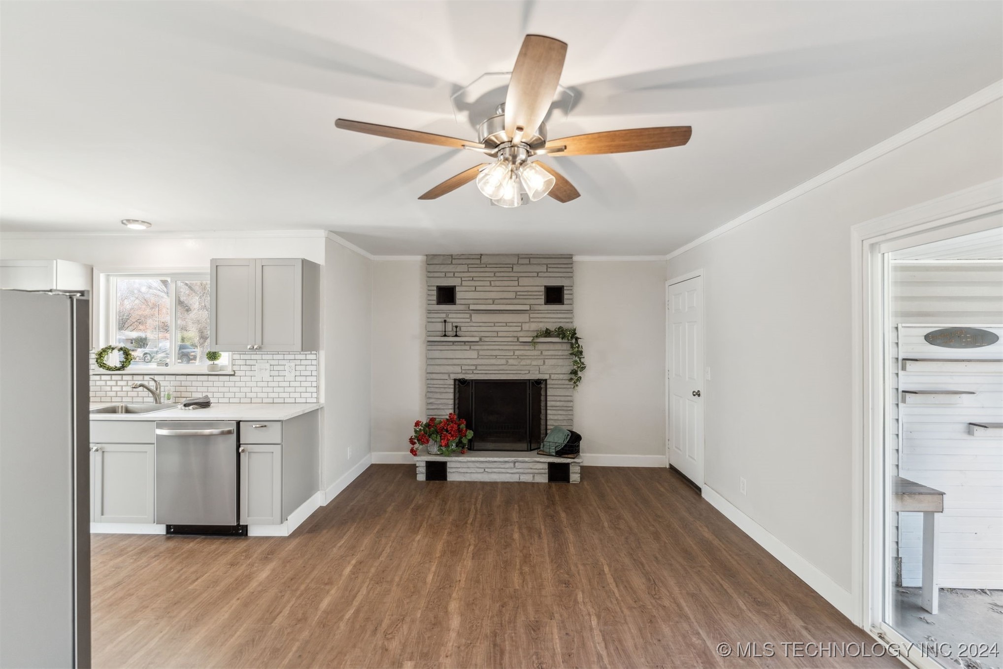 805 SE 11th Street