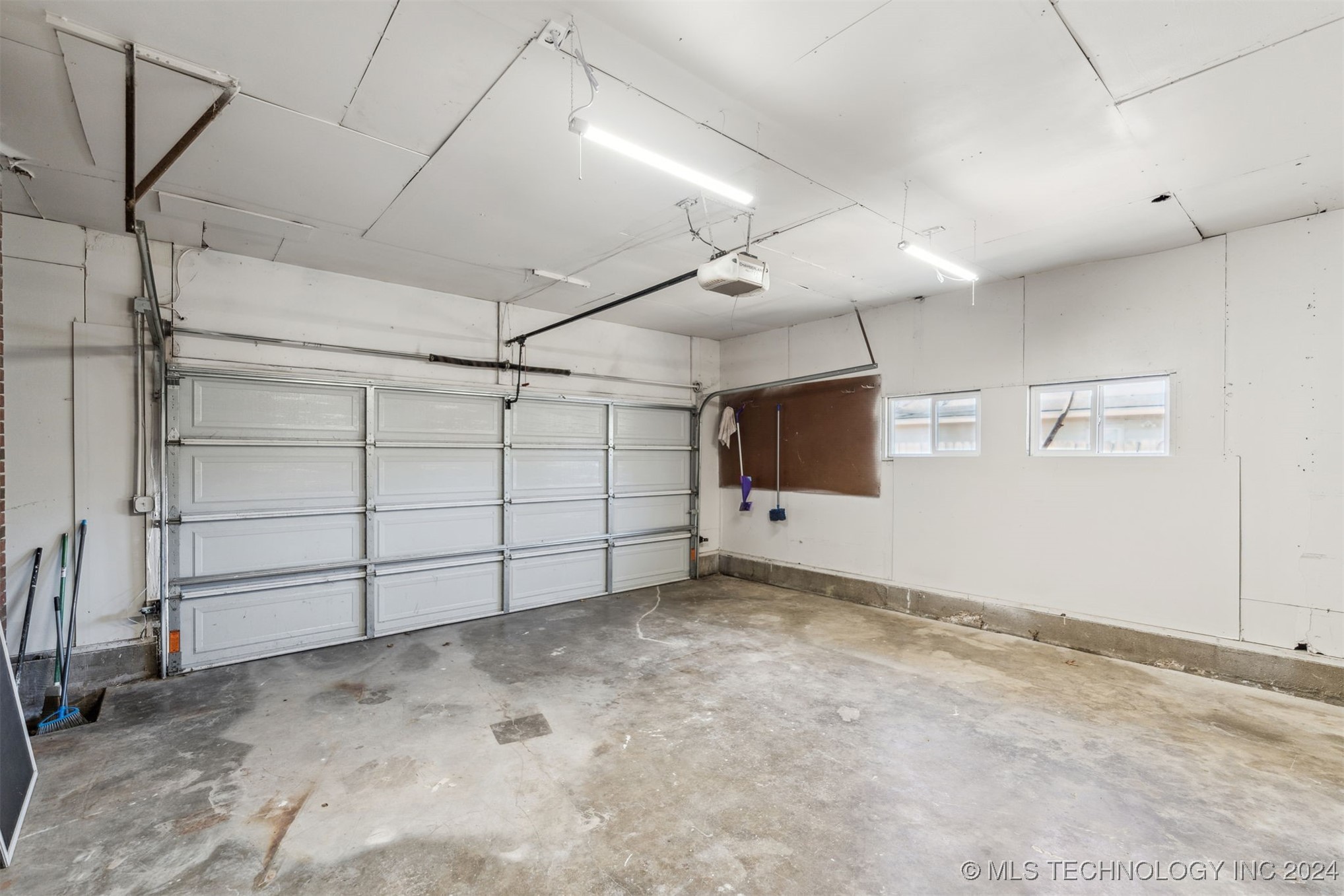 805 SE 11th Street