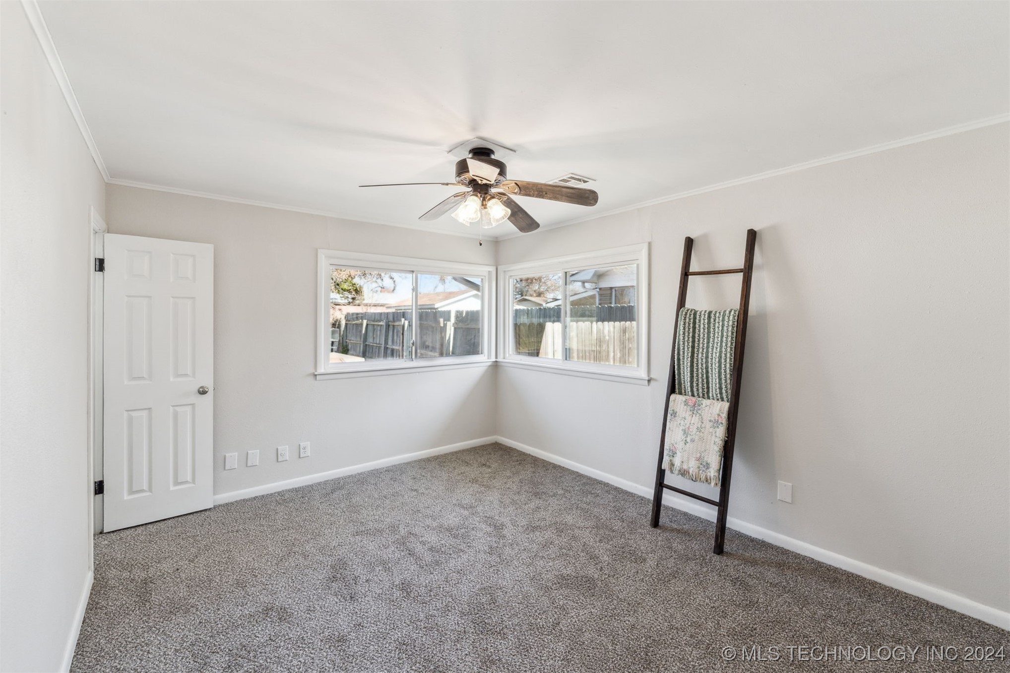 805 SE 11th Street