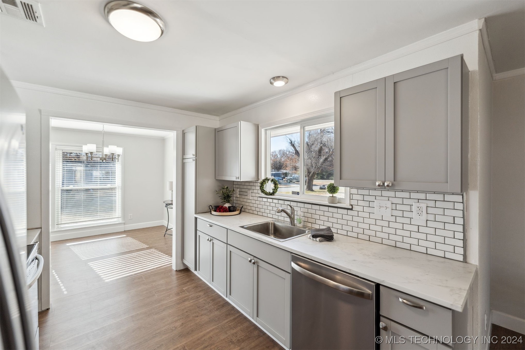 805 SE 11th Street