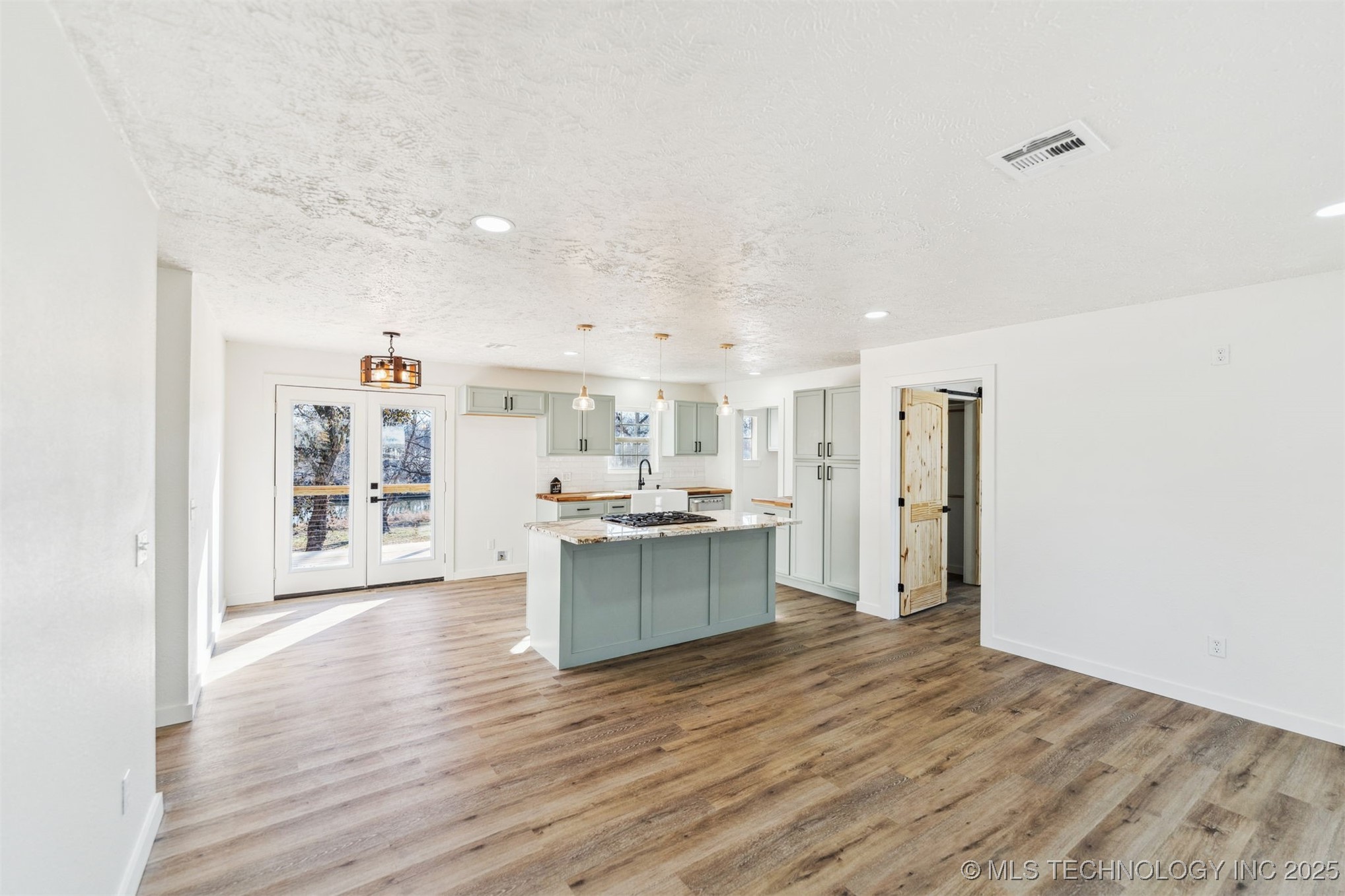 948 N 4386 Road