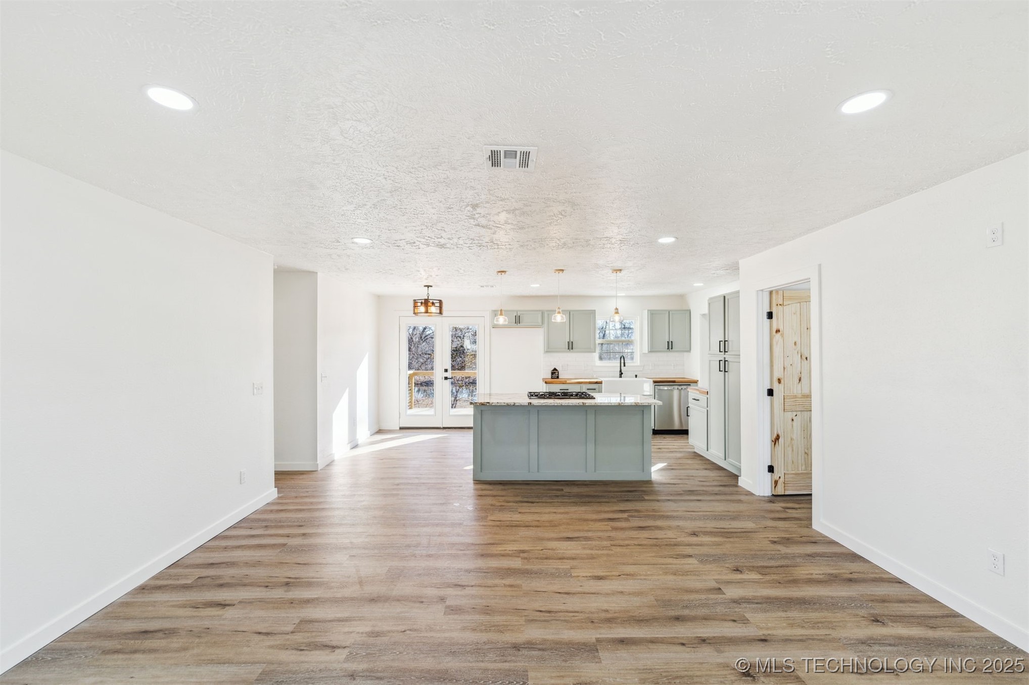 948 N 4386 Road