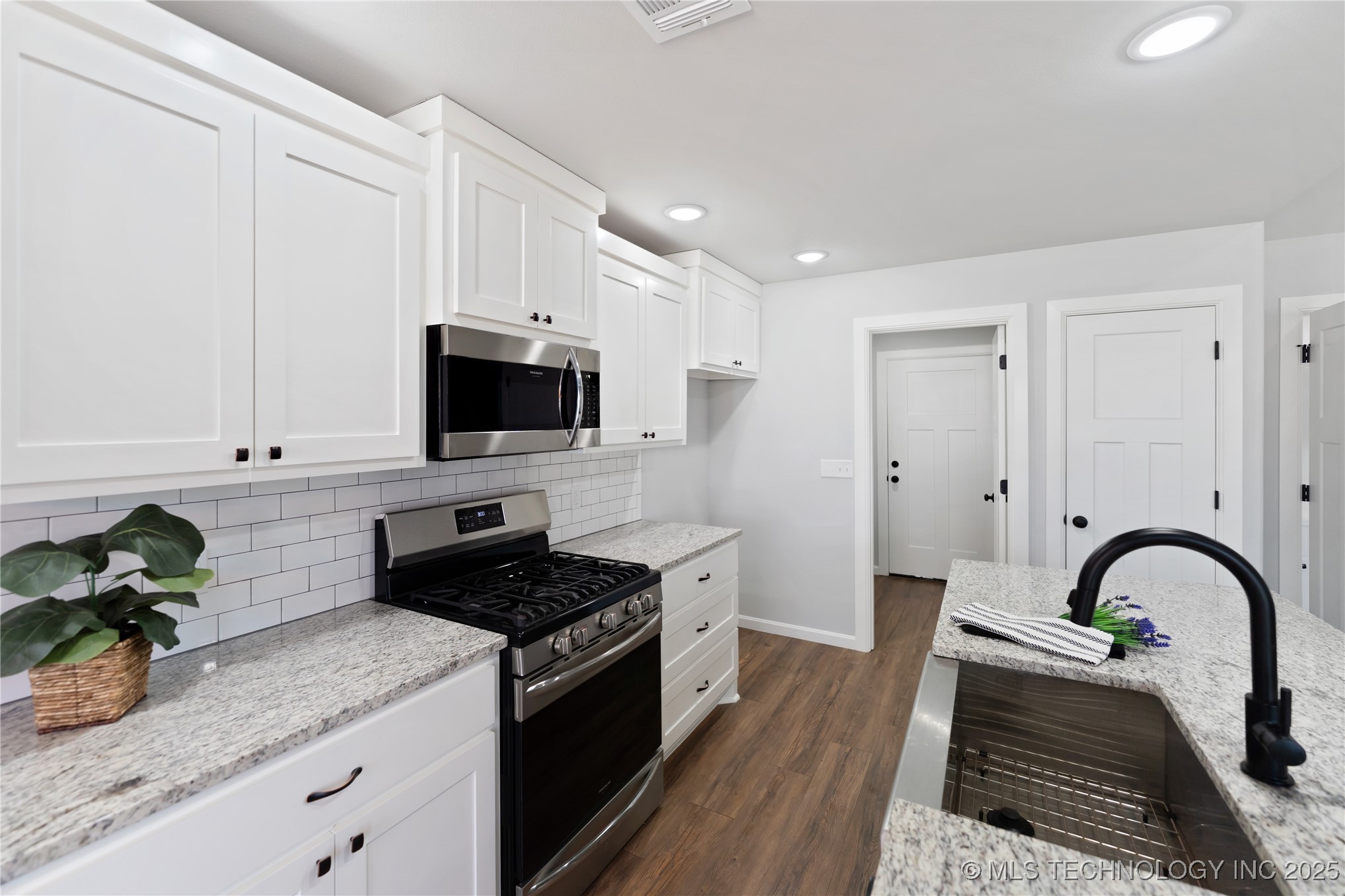 317 SE 6th Street