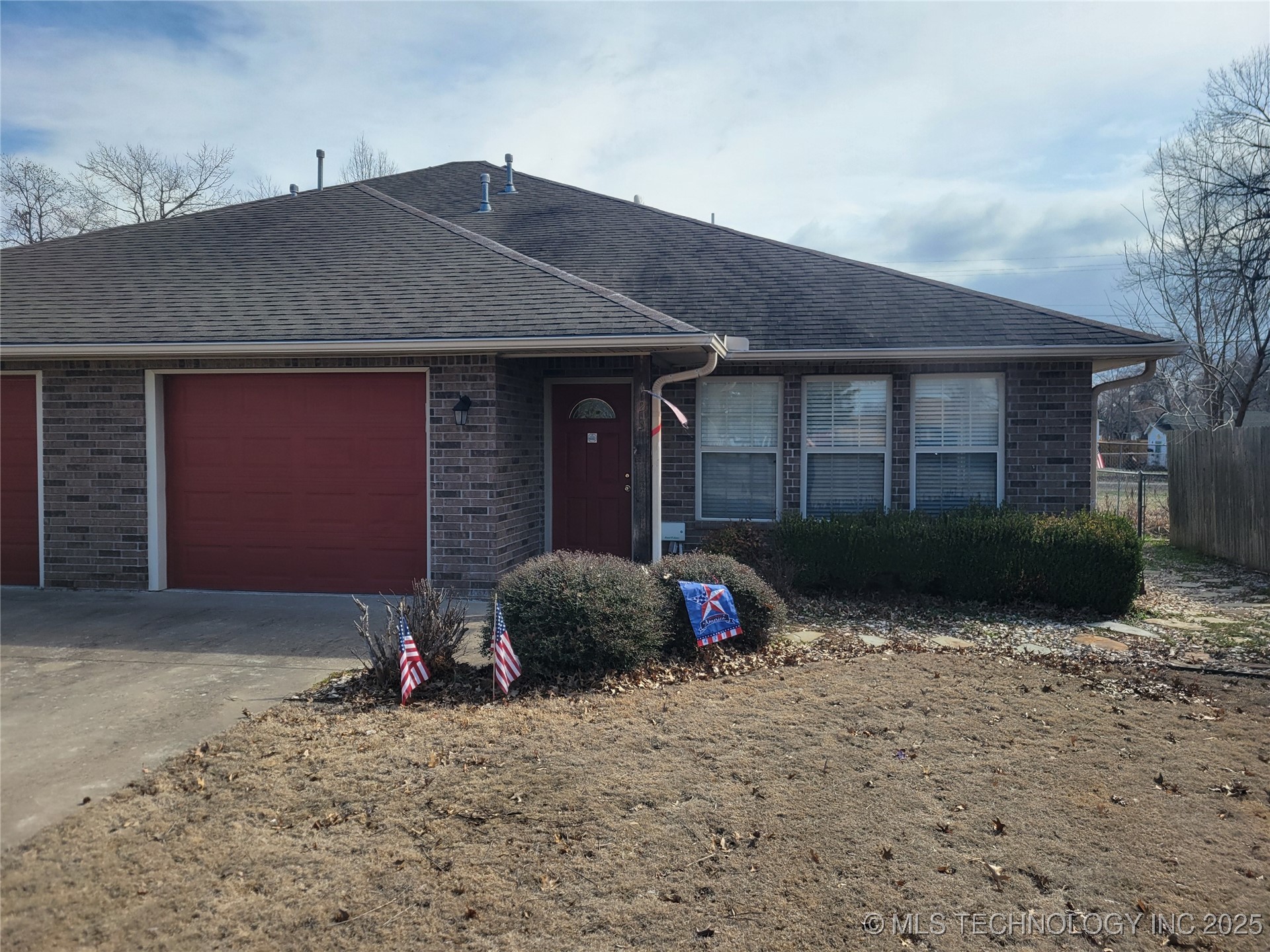 121 S Vann Street 123