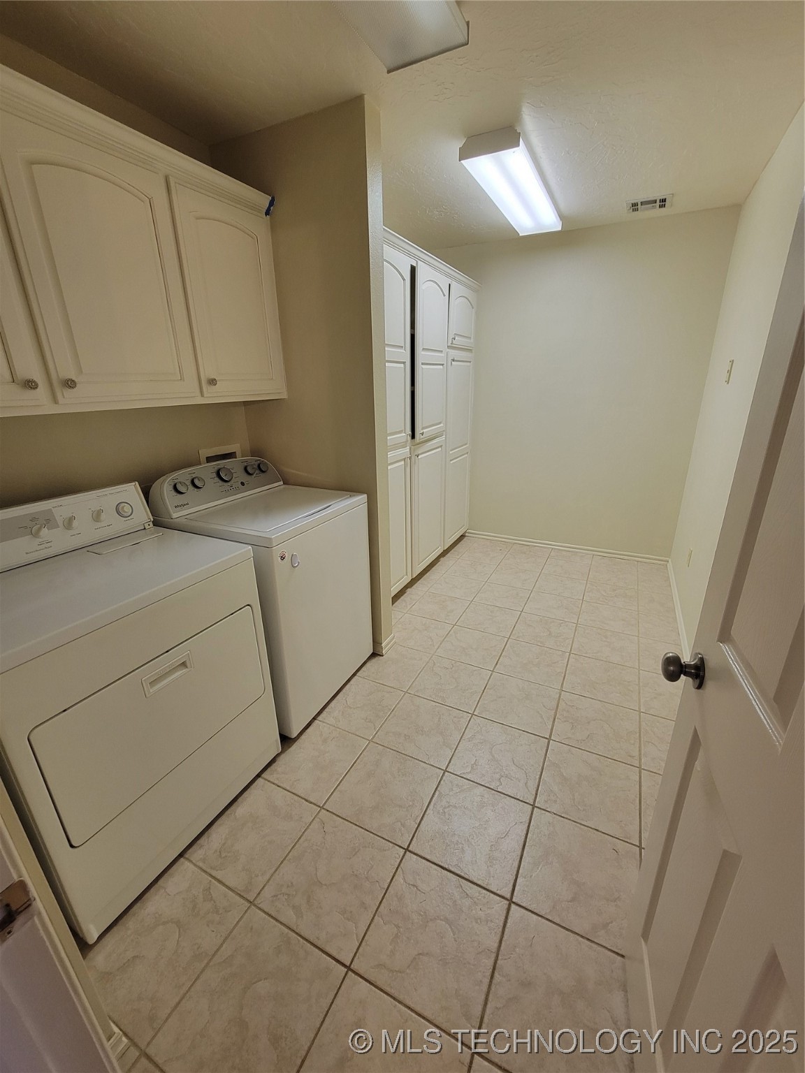 121 S Vann Street 123