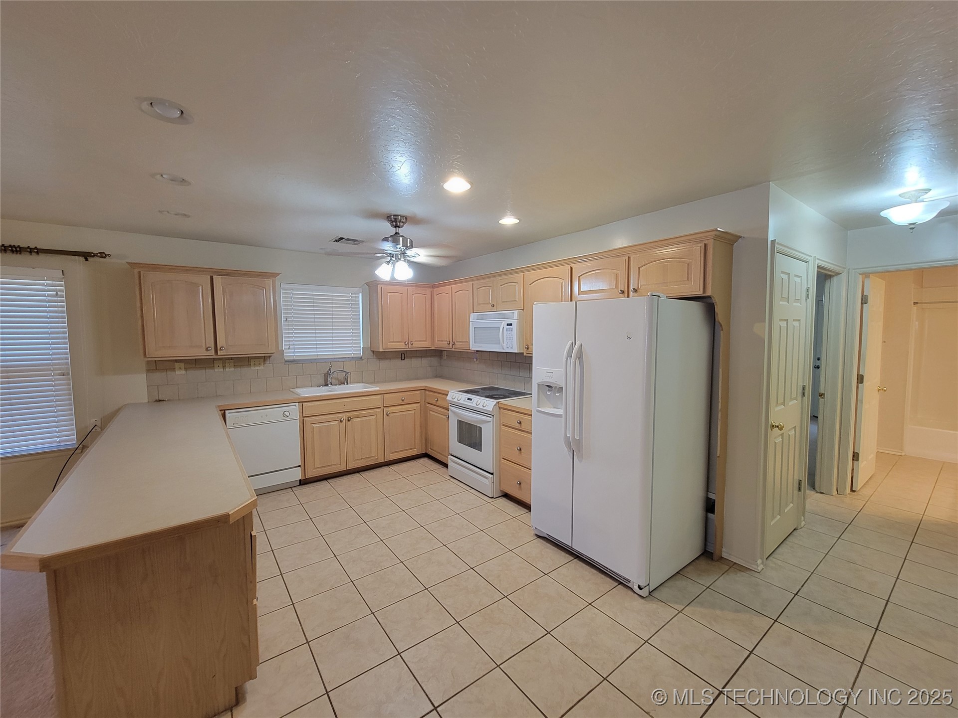 121 S Vann Street 123