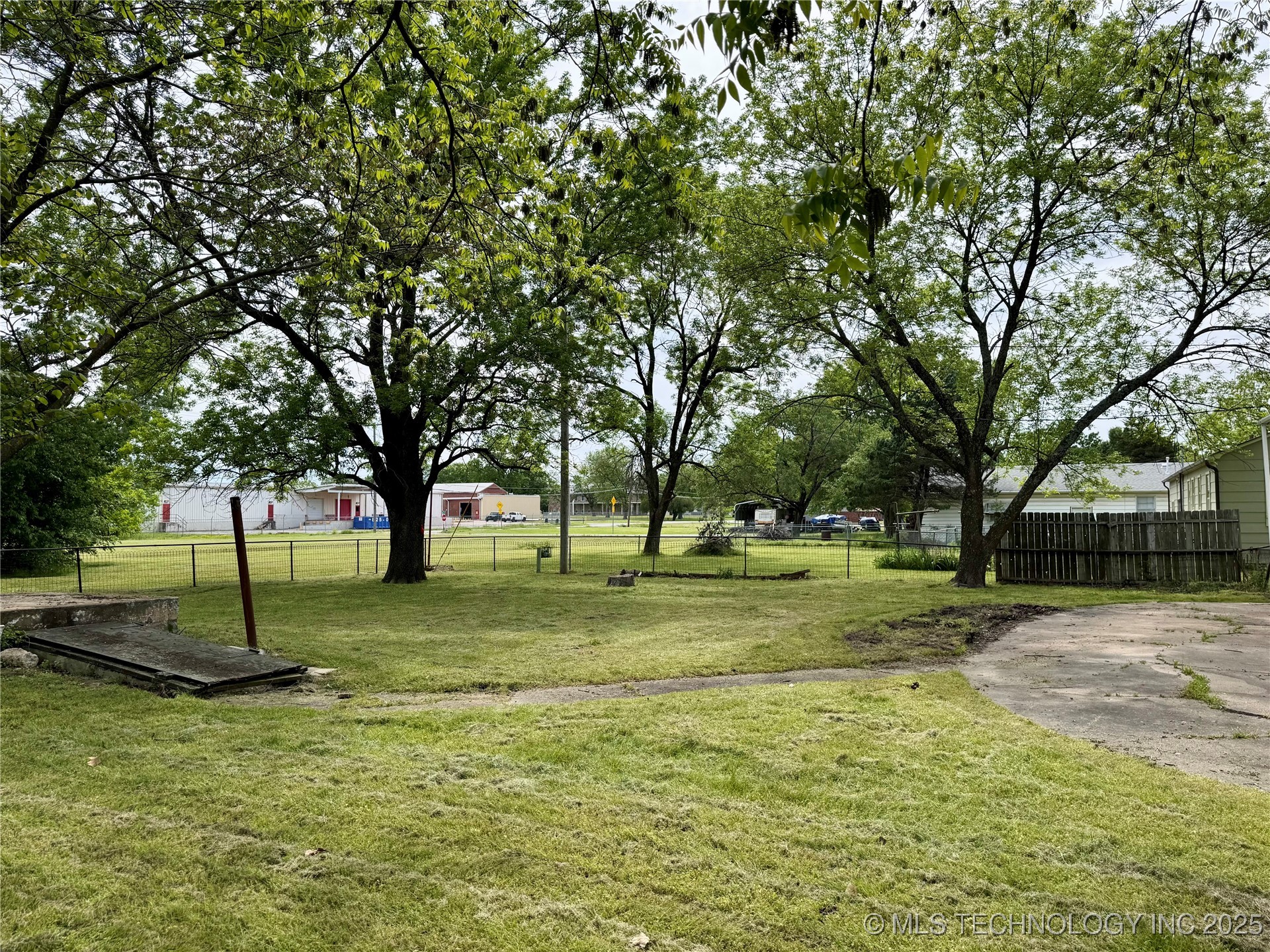 1110 SE 2nd Court