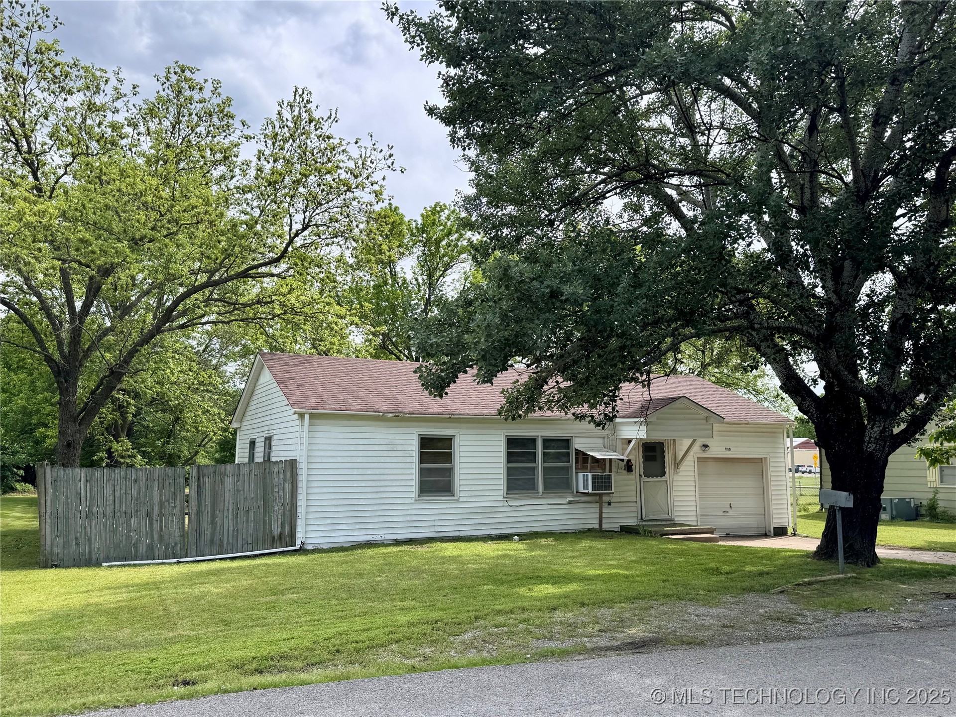 1110 SE 2nd Court
