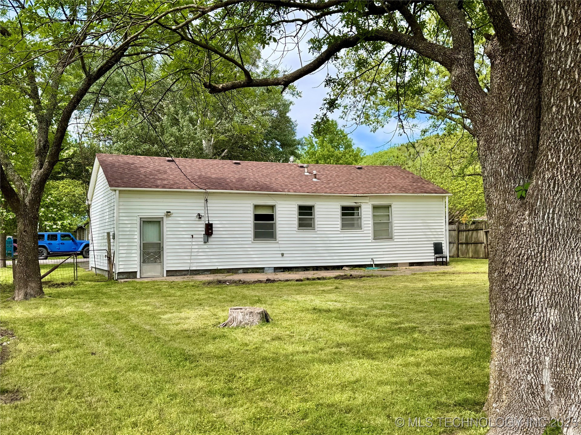 1110 SE 2nd Court