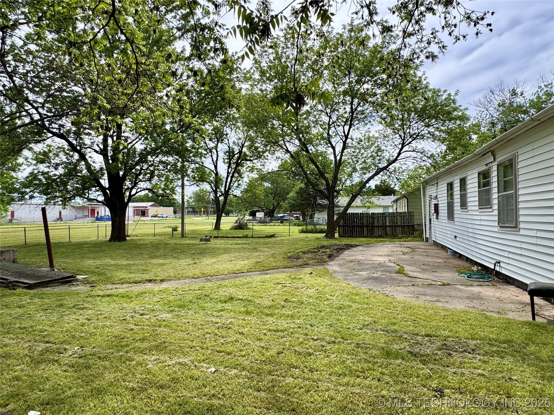 1110 SE 2nd Court