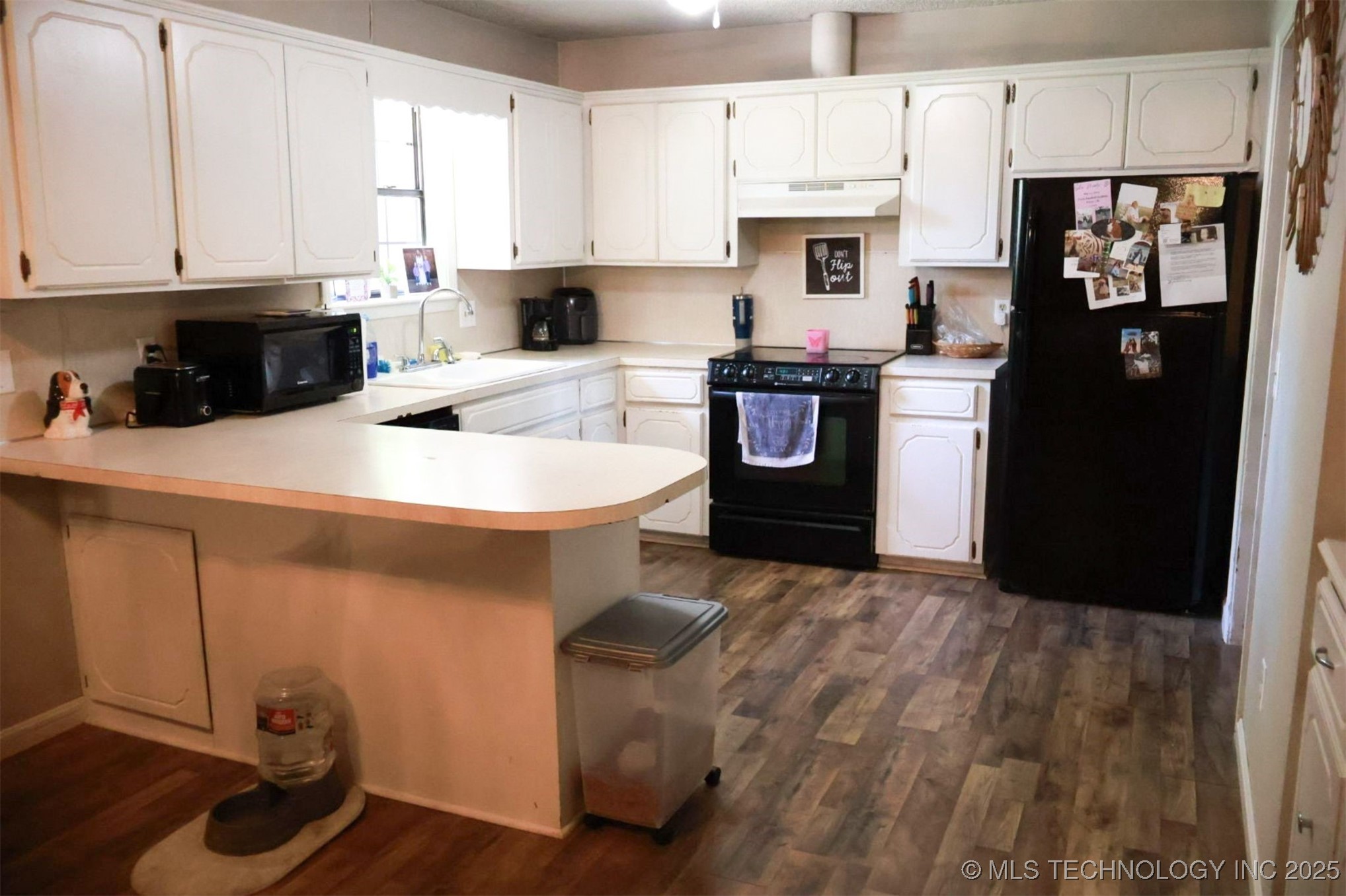 101 Honeysuckle Lane