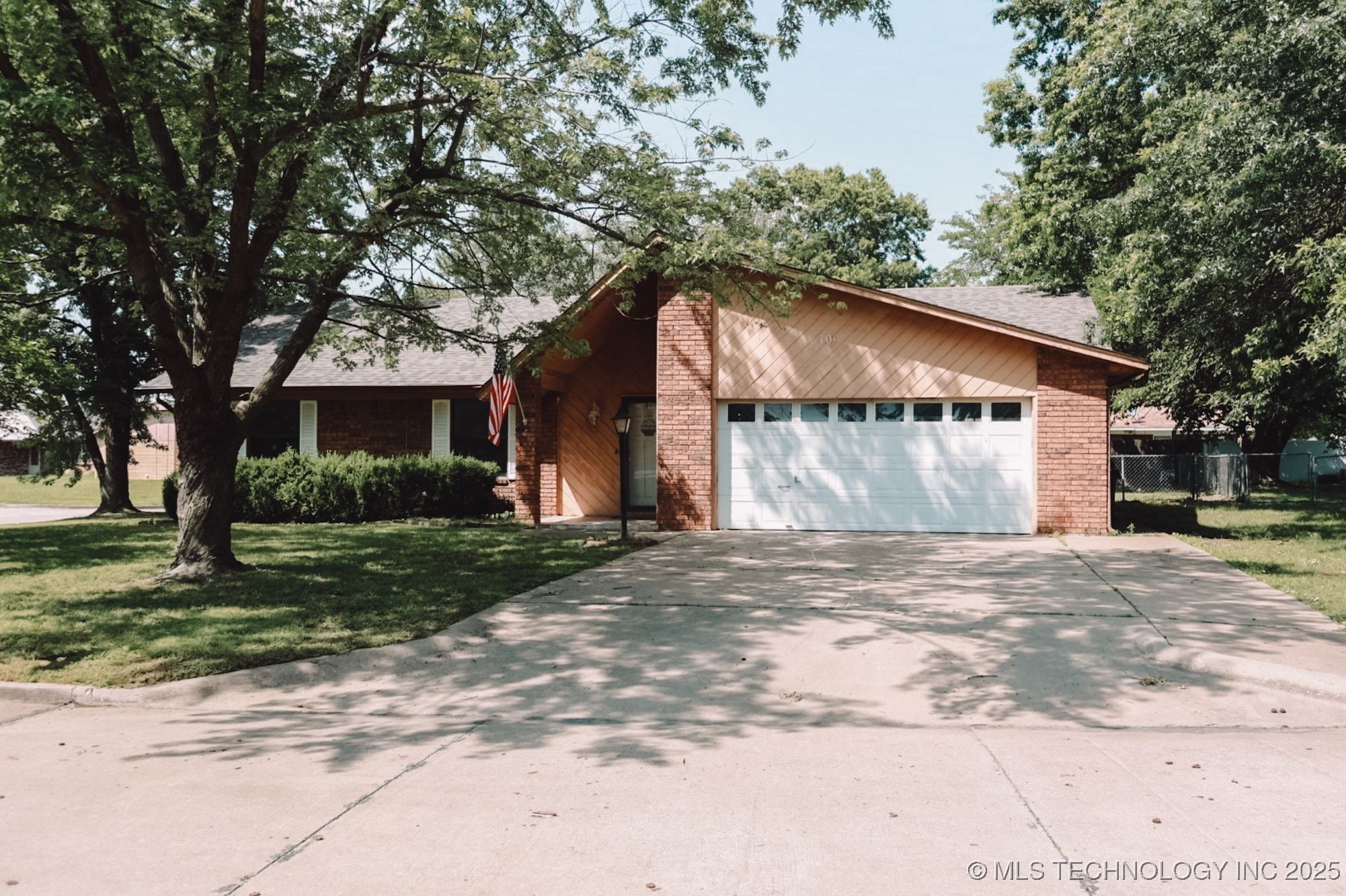 101 Honeysuckle Lane