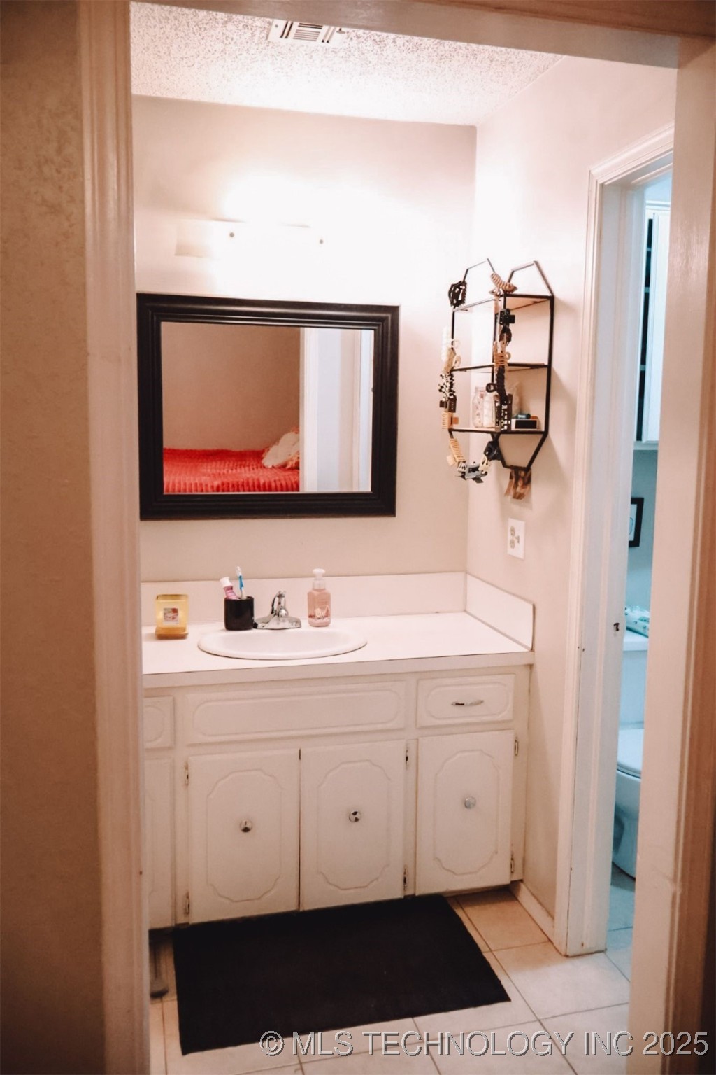 101 Honeysuckle Lane